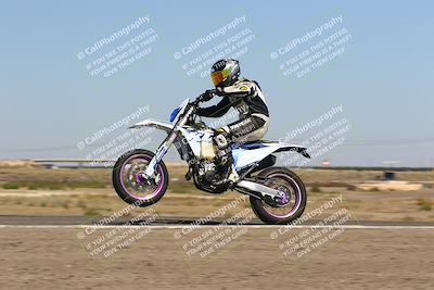 media/Oct-06-2025-2WTD (Mon) [[90522c3a0b]]/B Group/1220pm (Wheelie Bump)/